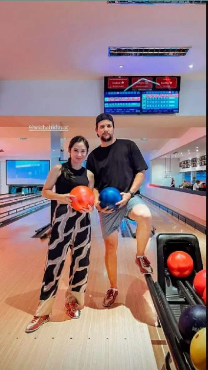 Potret Stuart Collin Pamer Kekasih Baru, Sering Ungkap Kata-kata Manis, Sosoknya Bikin Penasaran