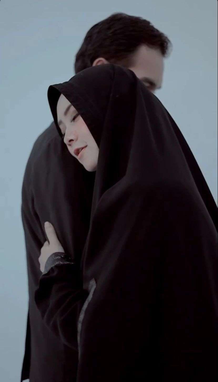 Potret Anne Kurniasih Istri Baru Teddy Syach, Ternyata Bukan Orang Sembarangan!