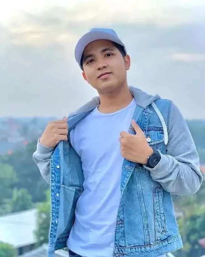 10 Orang Luar Negeri Jadi Artis Terkenal di Indonesia, Terakhir Digosipkan Pacari Lucinta Luna!