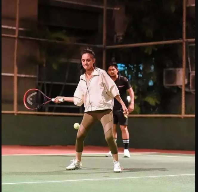 Potret Seleb Cantik Usia 40-an Saat Main Tenis, Penampilan Mulan Jameela Beda Dari yang Lain!