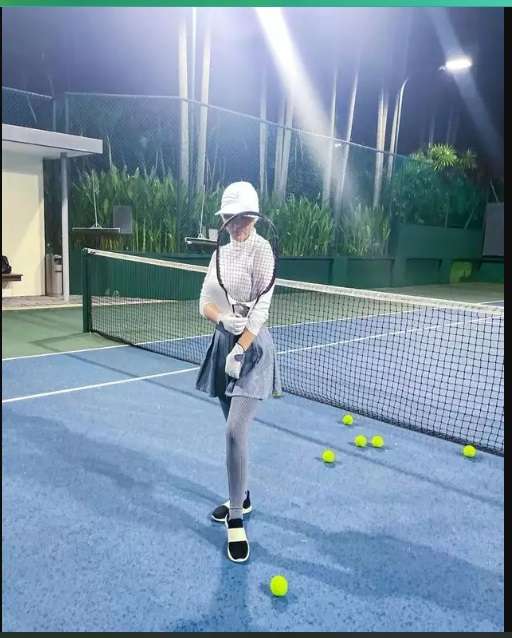 Potret Seleb Cantik Usia 40-an Saat Main Tenis, Penampilan Mulan Jameela Beda Dari yang Lain!