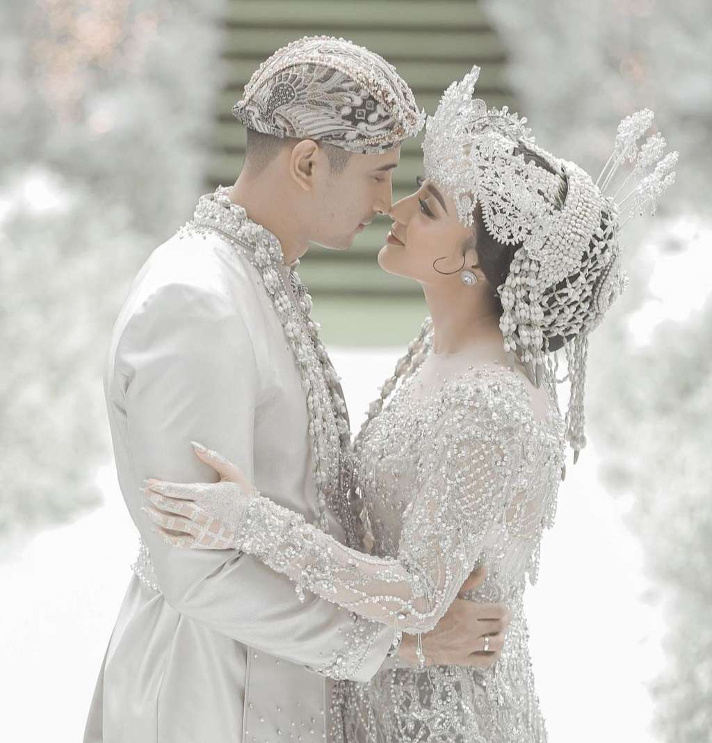 Tajir Melintir, 7 Artis Ini Mahar Nikahnya Tak Sampai Rp 1 Juta, Nia Ramadhani Cuma Rp 2000!
