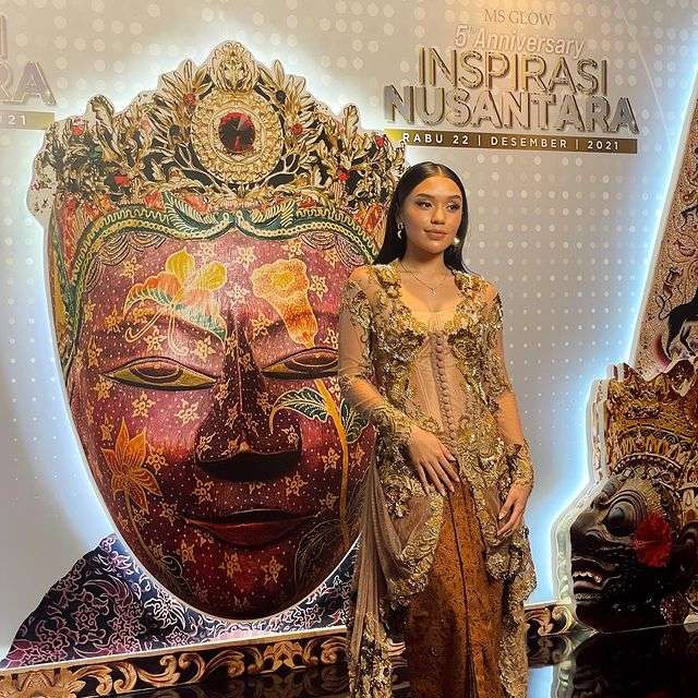 Potret Selebgram Lula Lahfah Pamer Body Goalsnya, Lekuk Tubuh Mirip Gitar Spanyol!