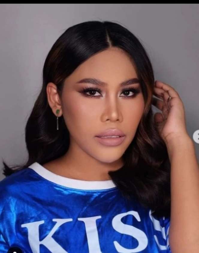 Pedangdut Cantik Ini Kembali Bekerja dengan Kondisi Wajah dan Tubuh Bengkak usai Melahirkan, Tetap Tampil Percaya Diri!