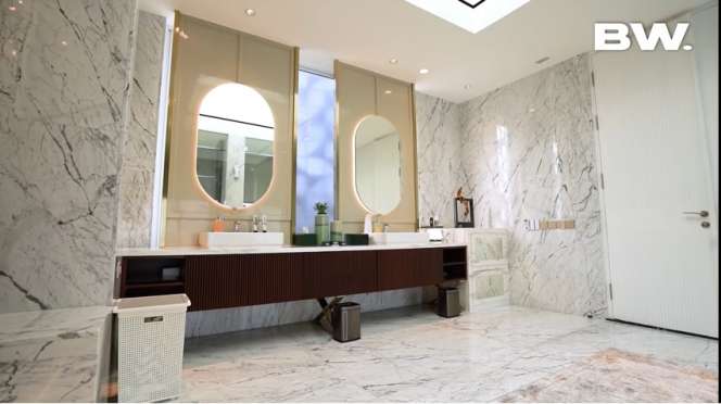 Potret Kamar Mandi di Rumah Crazy Rich Juragan 99 dan Shandy Purnamasari, Tampilannya Bikin Melongo!