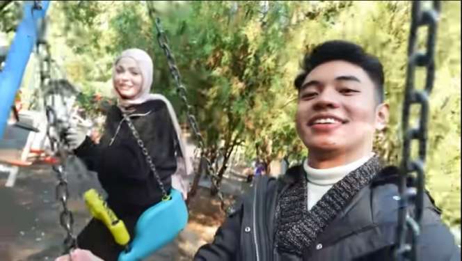 Potret Fiki Naki dan Tugba Main di Taman Turki, Netizen Doakan Berjodoh!