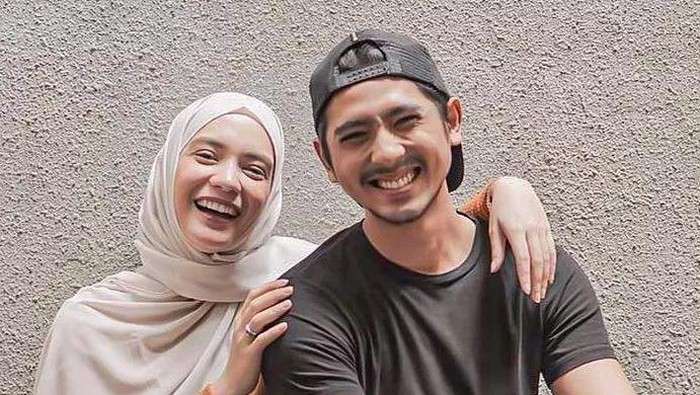 10 Pasangan Artis Diterpa Isu Cerai, Terbaru Syahrini-Reino Barack, Mertua Malu Atas Masa Lalunya?