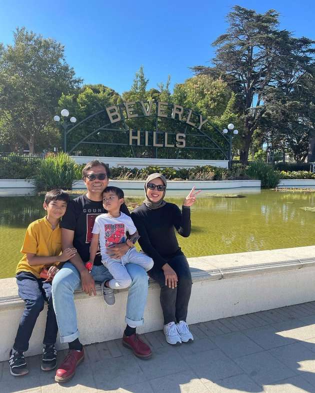 Potret Soleh Solihun dan Istri yang Kian Mesra di Usia Pernikahan ke-11 Tahun!