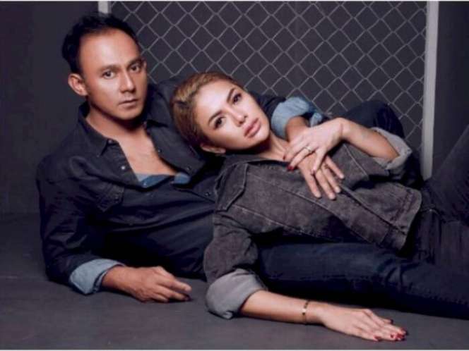 10 Artis `Musuhan` dengan Mantan Suami Usai Cerai, Terakhir Gegara Nikahi Rekan Duetnya Sendiri!