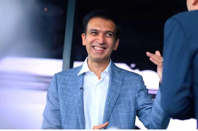 Potret Rumah Mewah Manoj Punjabi `Raja Film Indonesia`, Bak Istana Megah Berkonsep Modern!
