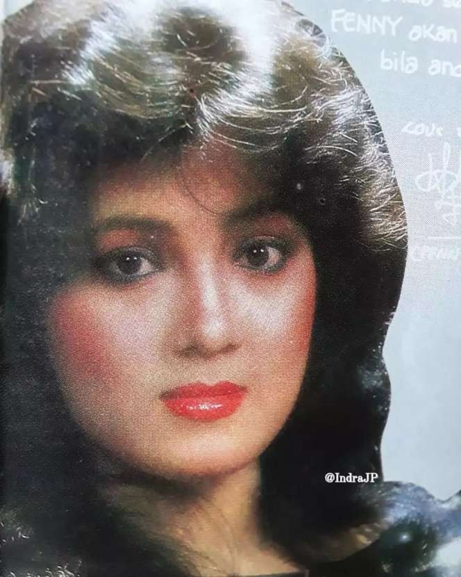 Ingat Bintang Iklan Automotif Era 90-an Ini? Ternyata Ibu Artis Terkenal & Kaya Raya, Siapa Dia? Cek 8 Potretnya 