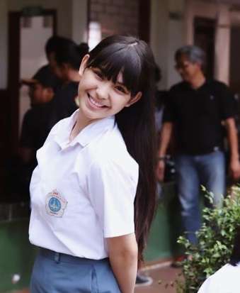 Cantiknya Sarah Beatrix Pemain Catatan Akhir Sekolah The Series, Bikin Mata Pria Tak Berkedip