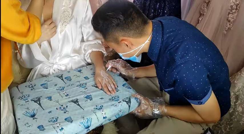 Potret Ceu Nana Bule Cantik Asal Serbia Jadi Model Pengantin Sunda, Hasilnya Bikin Pangling!