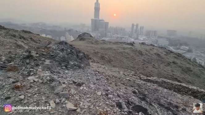 Potret Kuburan TKI yang Kabur dari Majikannya di Mekkah, Hanya Ditimbun Pakai Batu, Bikin Merinding!