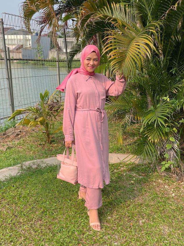 Adu Gaya Yunita Lestari VS Destiani Astinatri, Sama-sama Mantan Istri Daus Mini, Kini Penampilan Mereka Berubah Drastis!