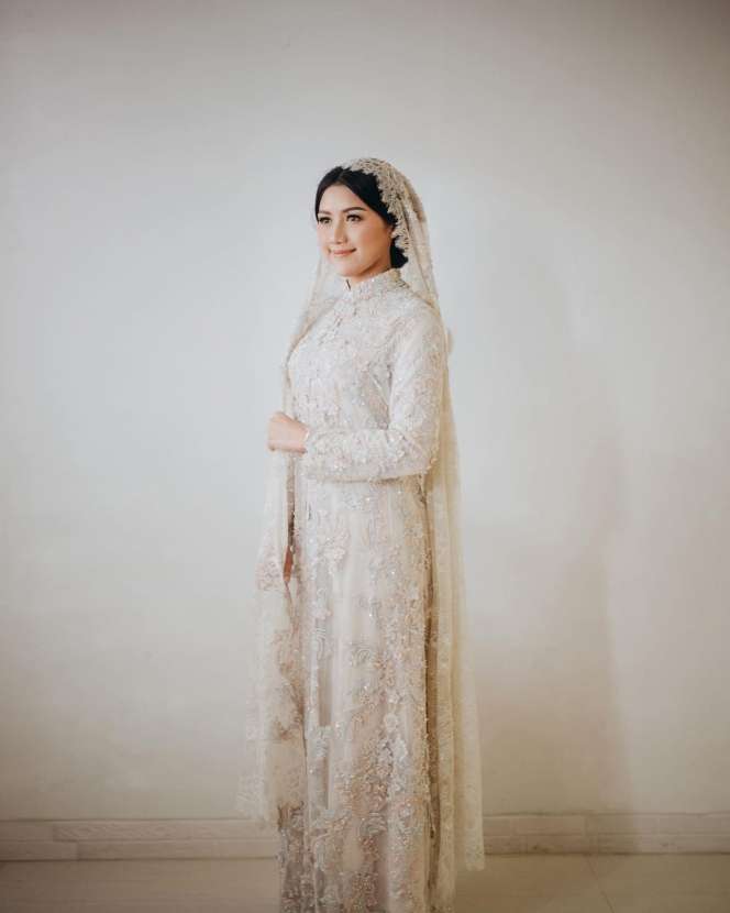 Erina Gudono Tampil Flawless di Pengajian Jelang Pernikahan
