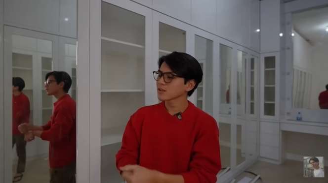 10 Potret Rumah Baru Rey Bong yang Mewah Bak Istana, Lemari Baju Serasa Toko di Mall