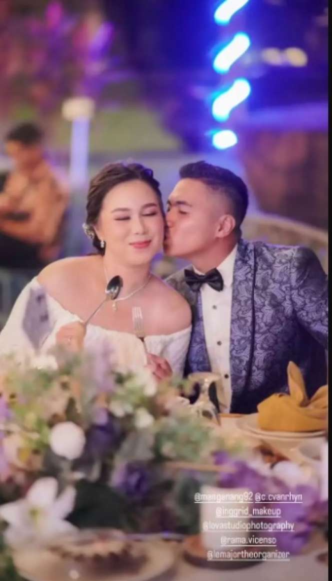 Potret Pernikahan Aprilio Manganang dan Claudya, Romantis dan Penuh Haru!