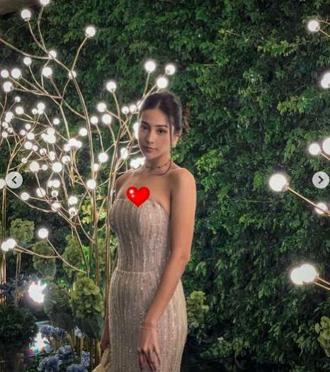 10 Potret Anya Geraldine di Pernikahan Chelsea Islan Tuai Cibiran, Disebut Salah Kostum!