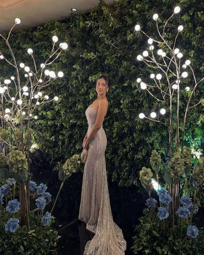 10 Potret Anya Geraldine di Pernikahan Chelsea Islan Tuai Cibiran, Disebut Salah Kostum!