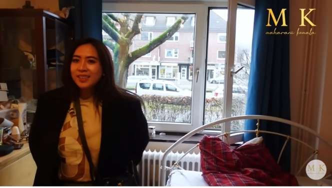 10 Potret Rumah Sederhana Bunda Corla di Jerman, Ada Jendela Viral di Kamar Tidurnya!