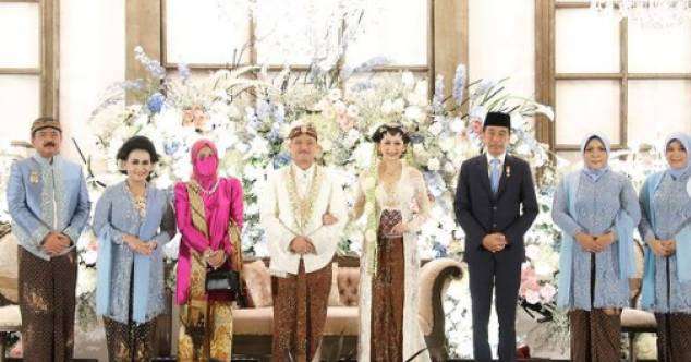 Potret Dini Nurfitri Menantu Eks Panglima TNI jadi Bridesmaid Kaesang-Erina