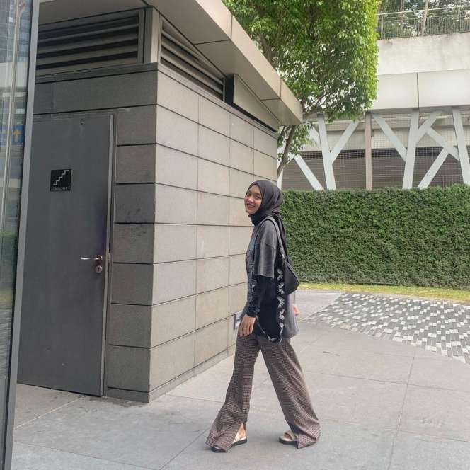 Potret Putri Delina Hadiri Ulang Tahun Adzam, Sule Tak Datang Hanya Titip Pesan