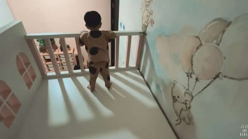 10 Potret Kamar Anak Kembar Syahnaz Sadiqah & Jeje, Bak Istana Boneka, Keren Banget!