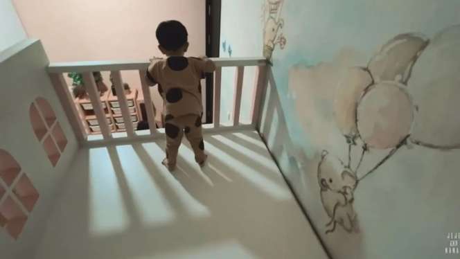 10 Potret Kamar Anak Kembar Syahnaz Sadiqah & Jeje, Bak Istana Boneka, Keren Banget!