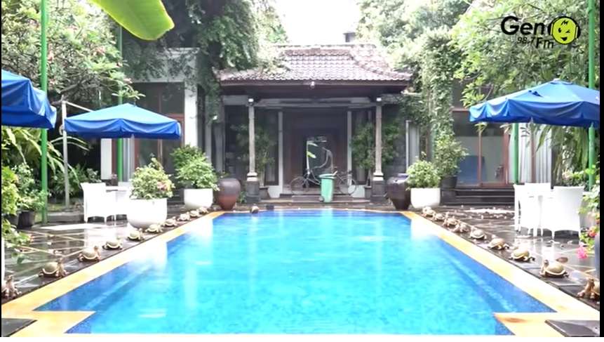 Potret Rumah Mewah Nia Ramadhani, Bak Kerajaan Megah, Luasnya Kebangetan!