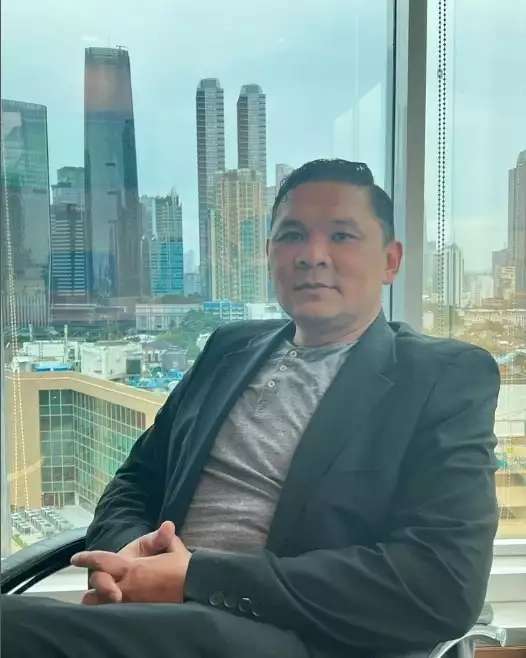 Pria Tampan di Foto Jadul ini Ternyata Aktor Senior Terkenal, Dulu Langganan Antagonis Kini Jadi CEO Tajir, Lihat Potretnya