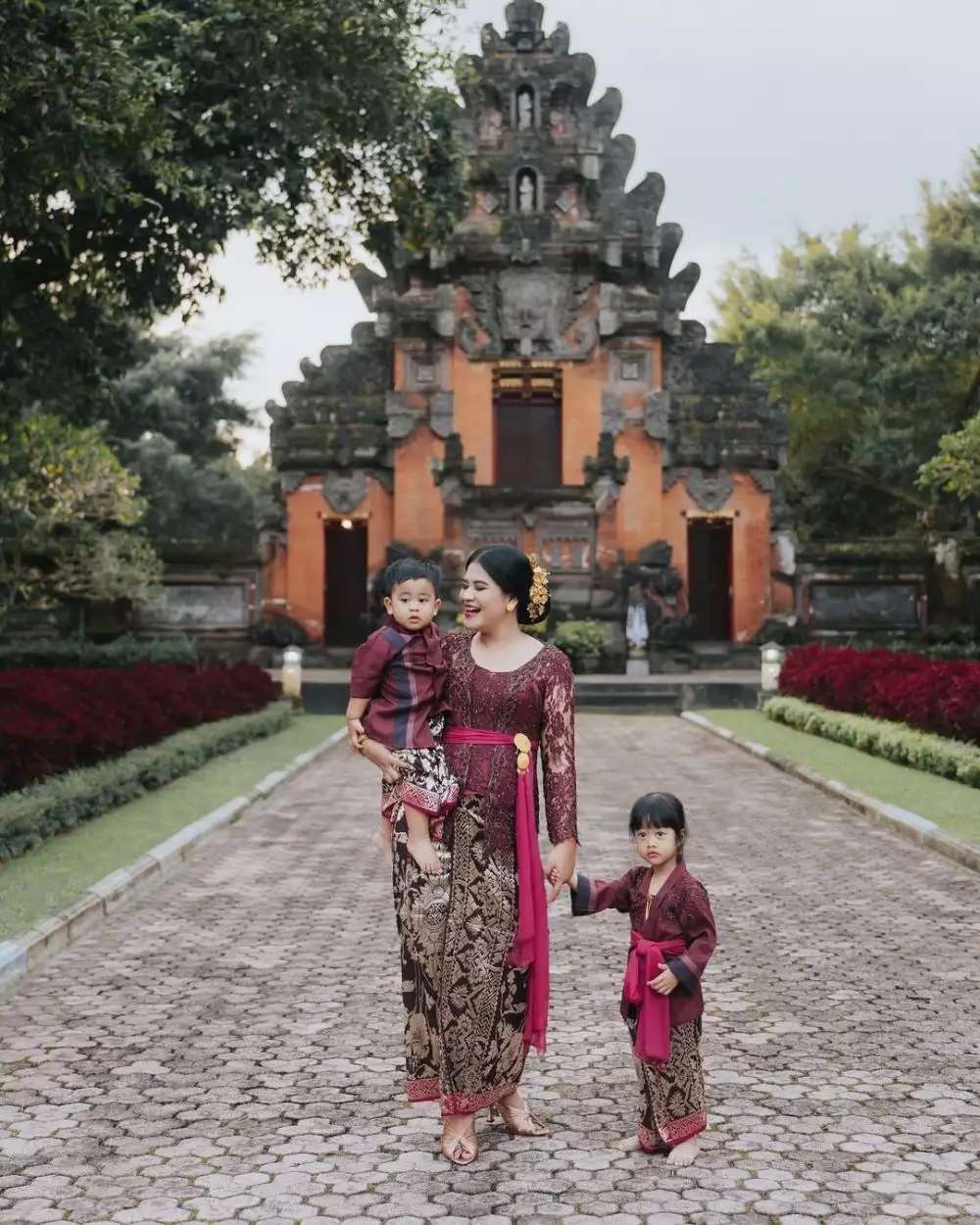 10 Potret Kocak Nahyan Anak Kahiyang-Bobby yang Lawak Sejak Dini, Singletan di Pernikahan Kaesang