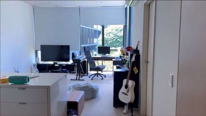 10 Potret Apartemen Mewah Livy Renata Dibangun di Atas Mall, Sewa Rp13 Juta Perbulan!