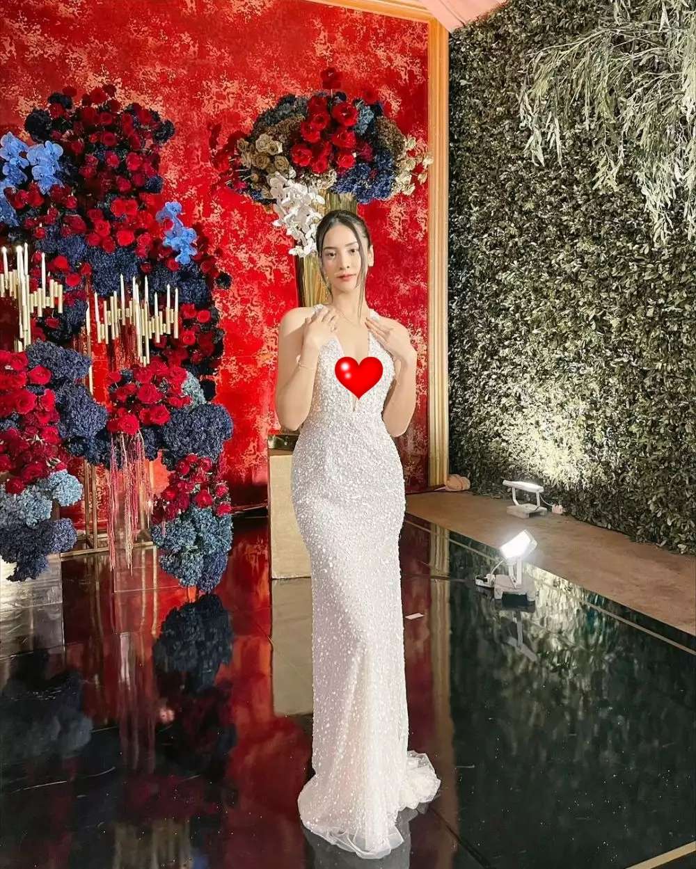 Selalu Jadi Pusat Perhatian, Inilah 10 Gaya Anya Geraldine Saat Kondangan, Terakhir Terlalu Wow!