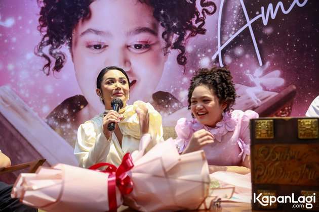 Siap Menyusul Kesuksesan Krisdayanti, Amora Merubah Penampilan kini Makin Langsing