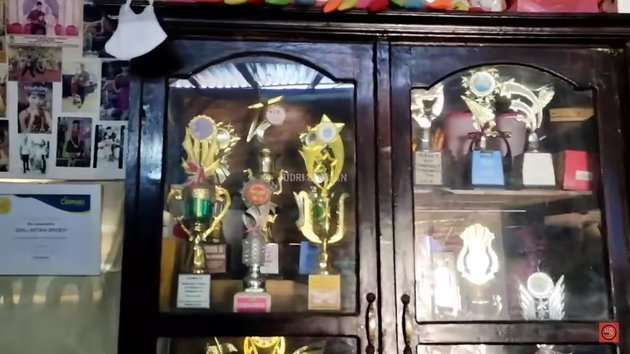 Potret Rumah Sridevi Juara D`Academy 5 di Kampung Halaman, Hanya Berdinding Kayu, Jauh Dari Kesan Mewah!