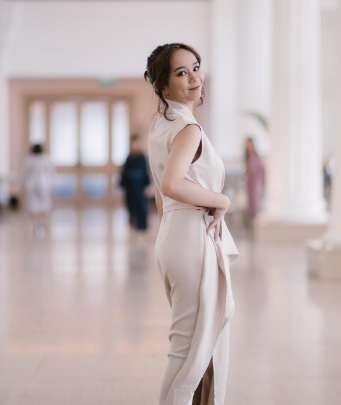 Potret Alsa Aqilah Penyanyi Jebolan Idola Cilik yang Pernah Kolab dengan Artis Korea