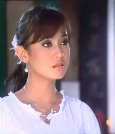 10 Transformasi Ayu Anjani, Ratu Drama Kolosal Tercantik, Masa Mudanya Primadona Abis!