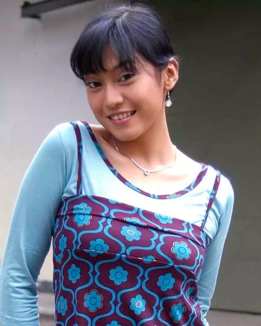 10 Transformasi Ayu Anjani, Ratu Drama Kolosal Tercantik, Masa Mudanya Primadona Abis!