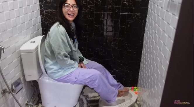 Beda dari yang Lain, Potret Kamar Mandi Ayu Ting Ting di Rumah, Desainnya Bikin Ngakak!