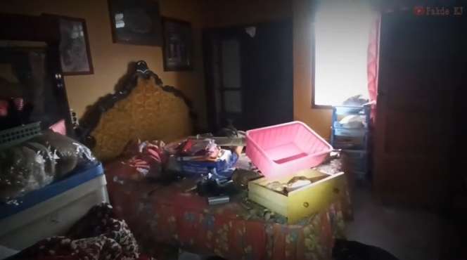 10 Potret Rumah Mewah Terbengkalai Milik Miliarder, Dalamnya Masih Lengkap, Banyak Guci & Barang Mahal!