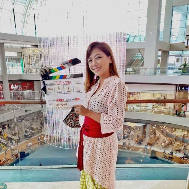 Terlihat Awet Muda, Potret Terbaru Nadia Vega yang Kini Hijrah ke Eropa