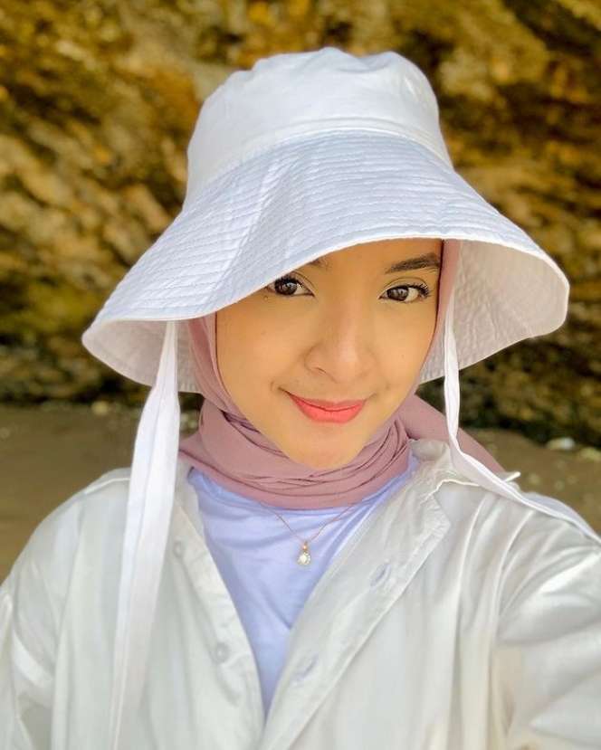 Masih Ingat Nabila Ishma Kekasih Mendiang Eril? Kini Berhasil Penuhi Janji yang Dibuat!