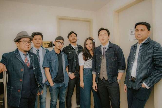 Potret Yovie & Nuno dengan Formasi Baru, Wajah Sang Vokalis Adhira Yudhi Curi Perhatian