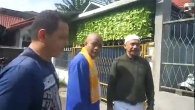 Adu Mewah Potret Rumah Opie Kumis VS Adul, Ternyata Sama-sama Gemar Pelihara Ini