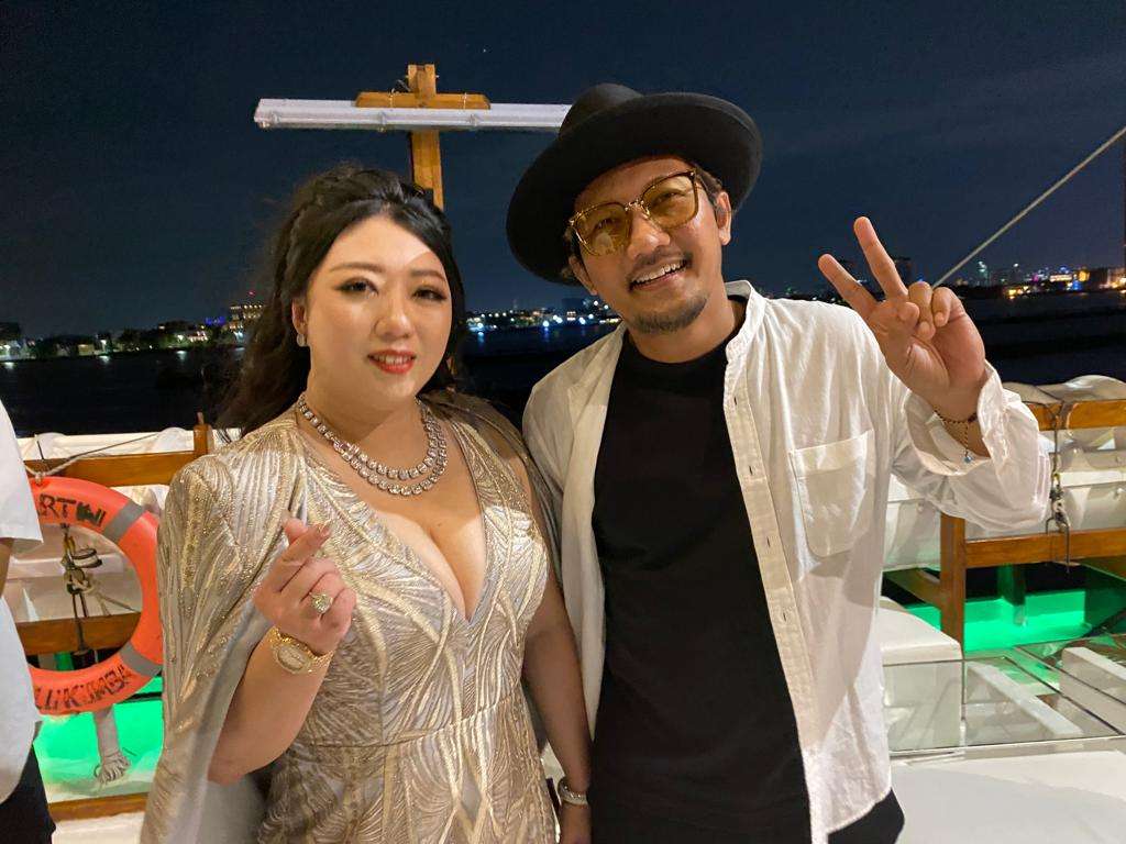 Keseruan di Atas Kapal Jakarta Phinisi