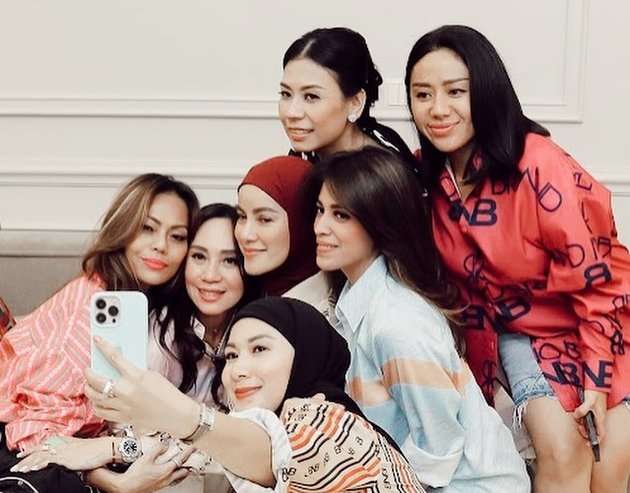 9 Potret Olla Ramlan dan Kumpulan Sosialita Cantik `Geng Cuan`, Lebih Tajir dari Geng Cendol?