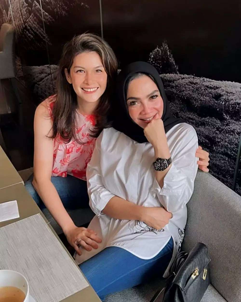 Ingat Artis Cantik di Iklan Obat Asma Tahun 80-an? Kini Jadi Crazy Rich, Punya Mantu Sultan Andara, Siapa Dia?