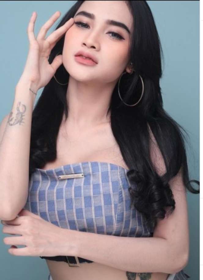 Adu Gaya Happy Asmara vs Arlida Putri yang Kini Disebut Pacar Baru Denny Caknan, Siapa Paling Keren?
