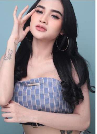 Adu Gaya Happy Asmara vs Arlida Putri yang Kini Disebut Pacar Baru Denny Caknan, Siapa Paling Keren?